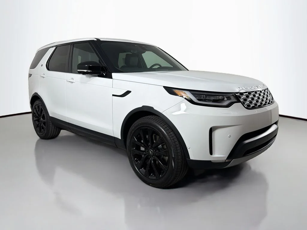 New 2026 Fuji White Land Rover S image 3