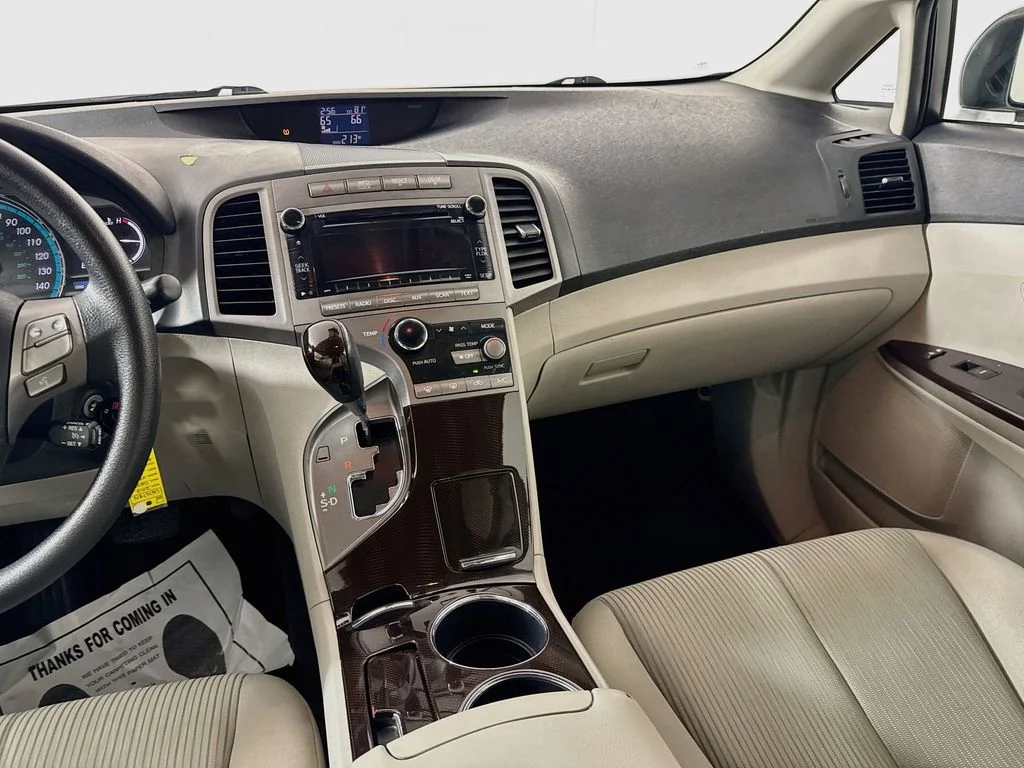 Used 2010 Silver Toyota Base image 25