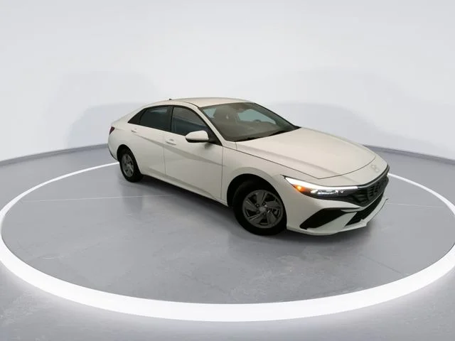 Used 2026 White Hyundai SE image 8