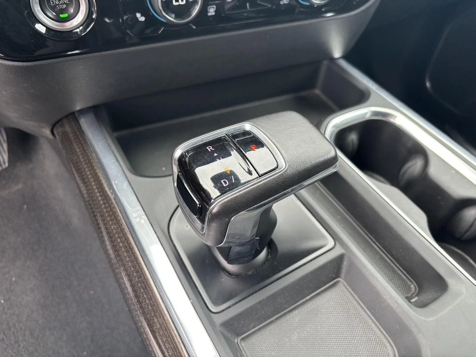 Used 2022 Northsky Blue Metallic Chevrolet RST image 22