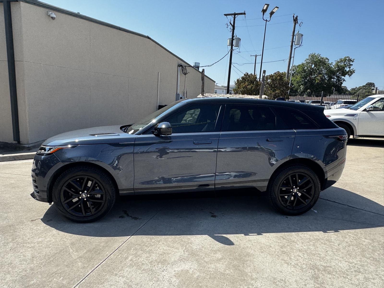 Used 2026 Varesine Blue Land Rover Dynamic SE image 2
