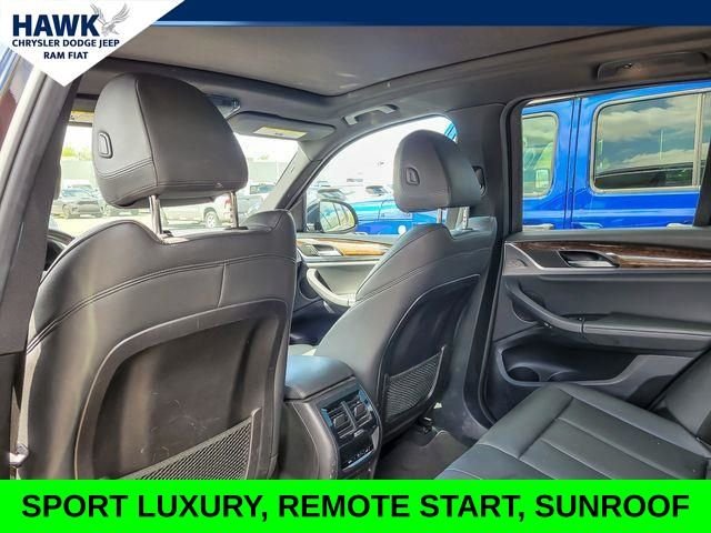 Used 2019 Black BMW xDrive30i image 11