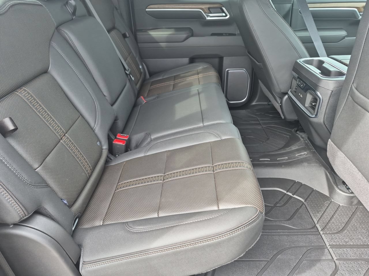 New 2026 Sterling Gray Metallic Chevrolet High Country image 26