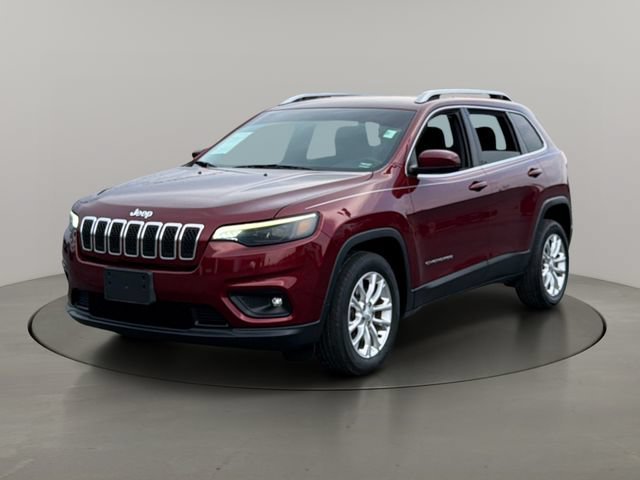 Used 2019  Jeep Latitude image 3
