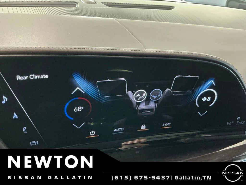 Used 2021 Crystal White Tricoat Cadillac Sport Platinum image 59