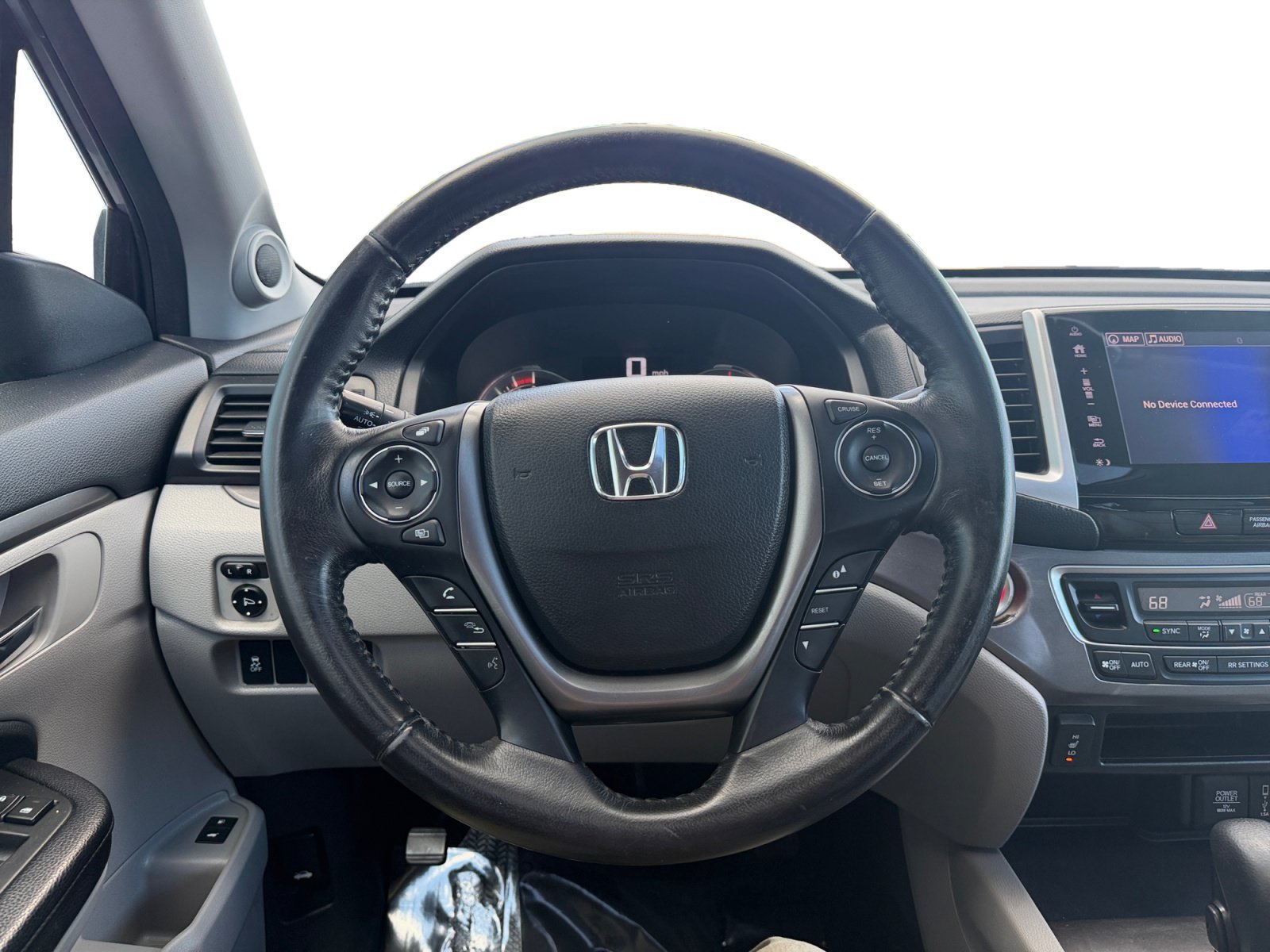 Certified Used 2018 Silver Honda EX-L image 10