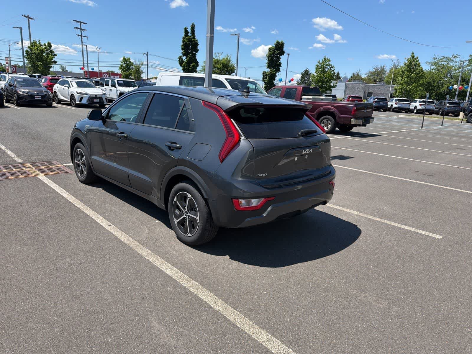 2026 Kia Niro LX HEV's photo