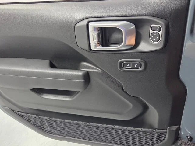 New 2026 Anvil Clearcoat Jeep Mojave image 26