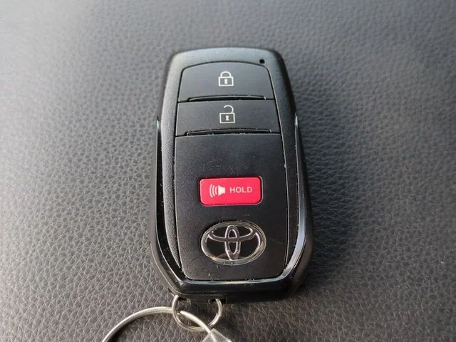 Certified Used 2025 Ice Toyota SR5 image 27