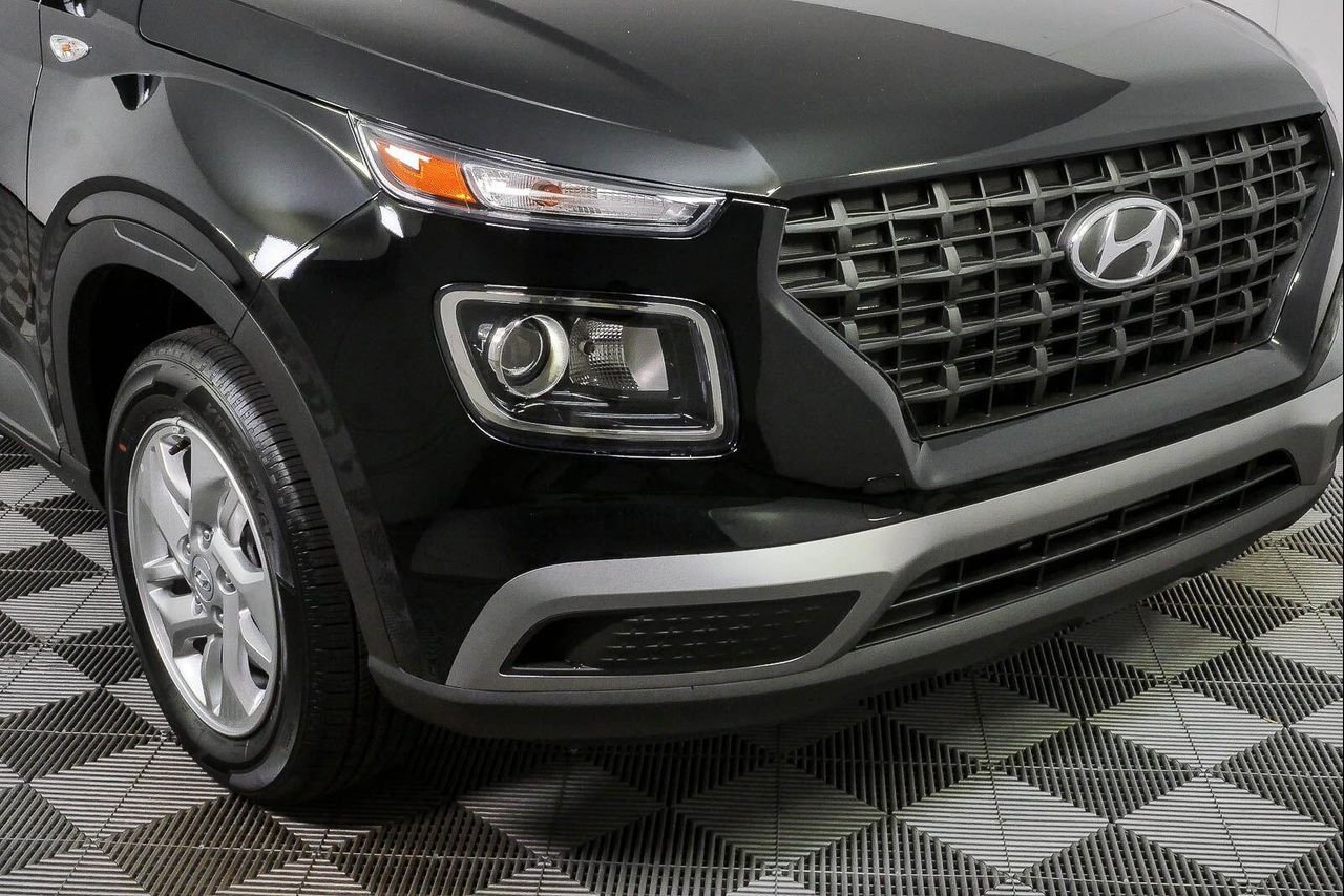 New 2026 Onyx Black Hyundai SE image 69