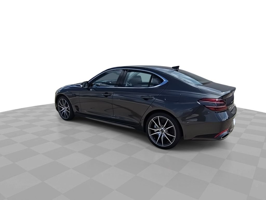 2025 GENESIS G70 Standard - Photo 6
