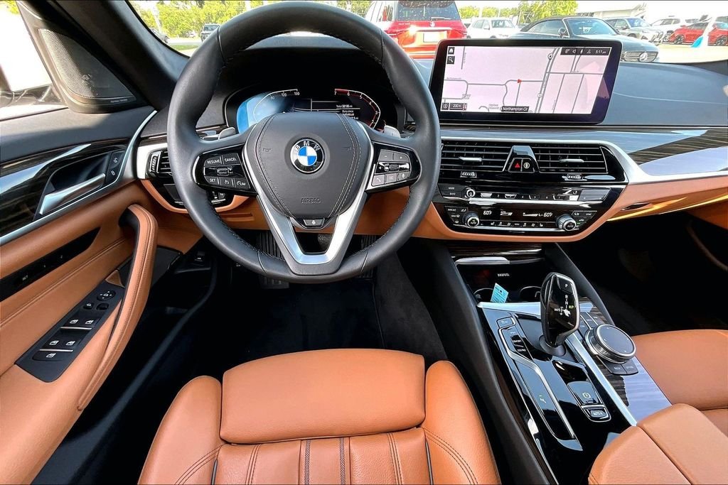 Used 2023 White BMW 530i image 8