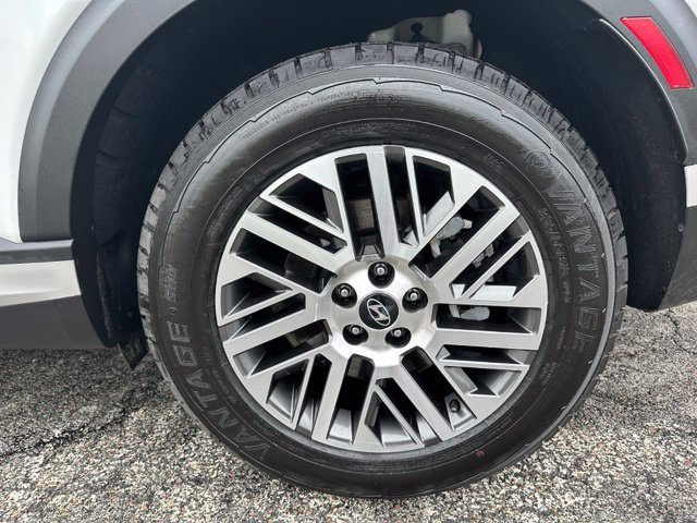 Used 2026 White Hyundai SEL image 10
