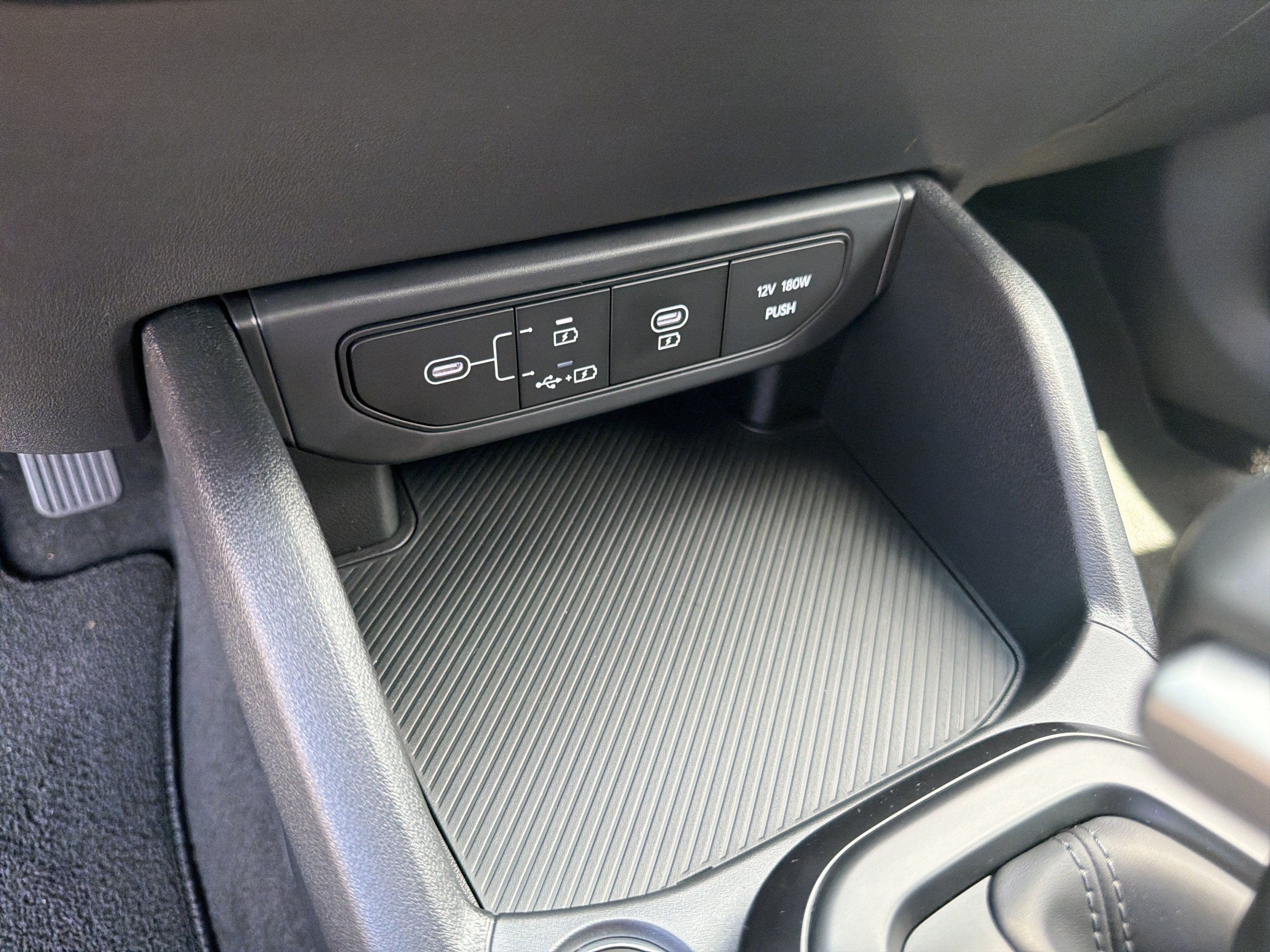 New 2026 Aurora Black Pearl Kia LXS image 22