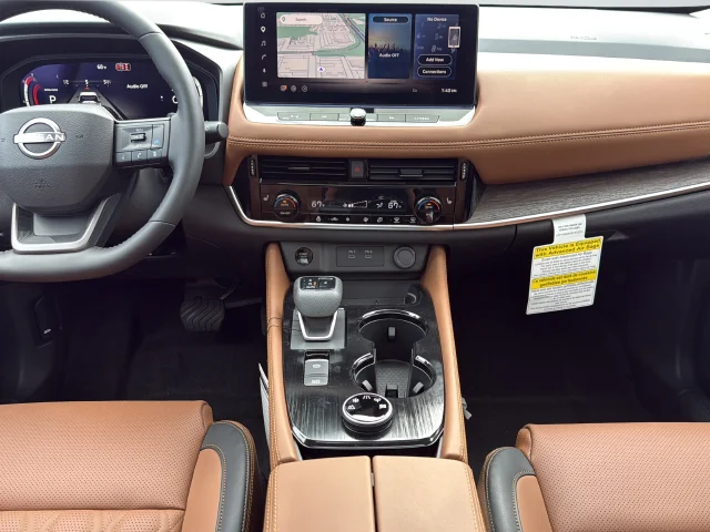 New 2026 Obsidian Green Pearl Nissan Platinum image 20