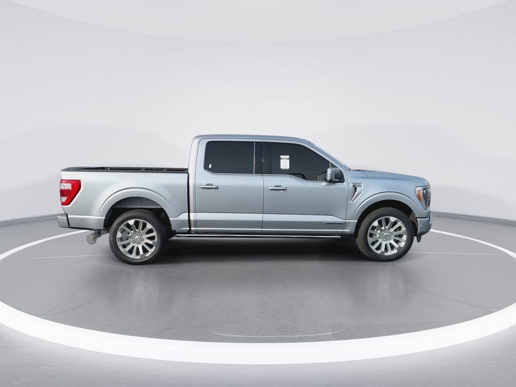 Used 2022 Silver Ford Limited image 9