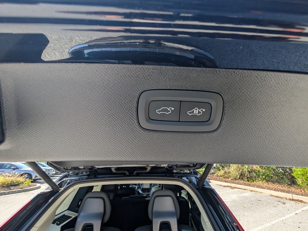 2026 Volvo XC90 Plus - Photo 7