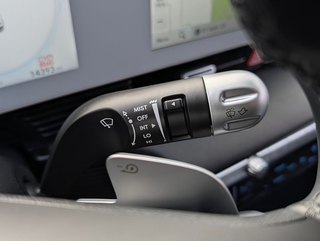 2024 Hyundai IONIQ 5 SE - Photo 29