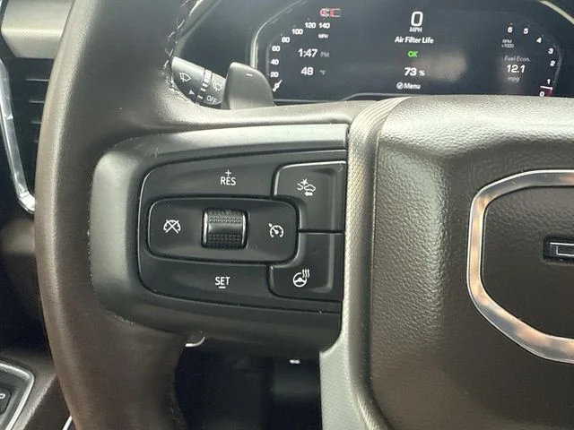 Used 2025 White GMC Denali image 31