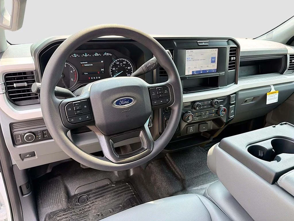New 2026 Oxford White Ford F-550® XL image 15