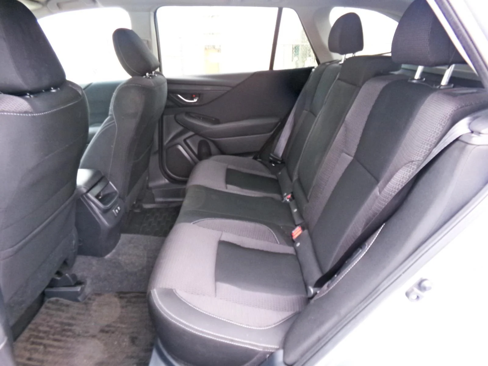Used 2021 Ice Silver Metallic Subaru Premium image 12