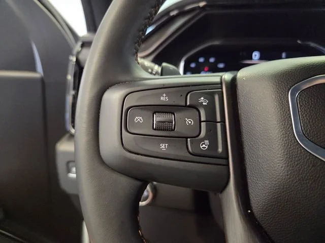 Used 2025 Summit White GMC AT4 image 22