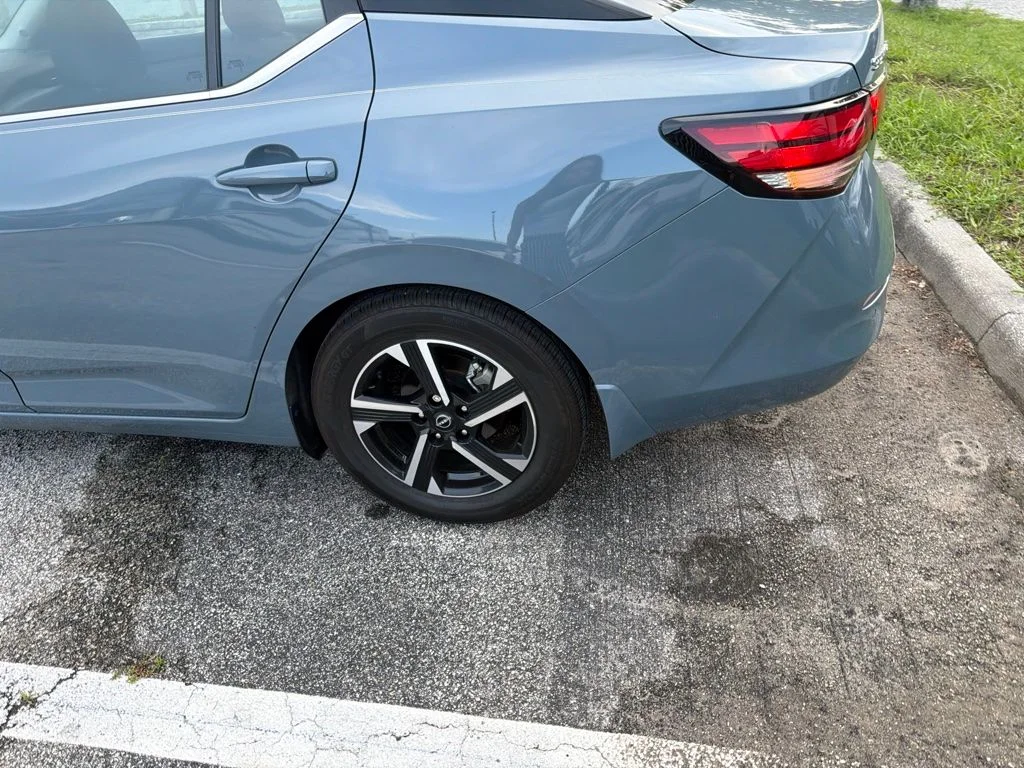 Used 2025 Gray Nissan SV image 5