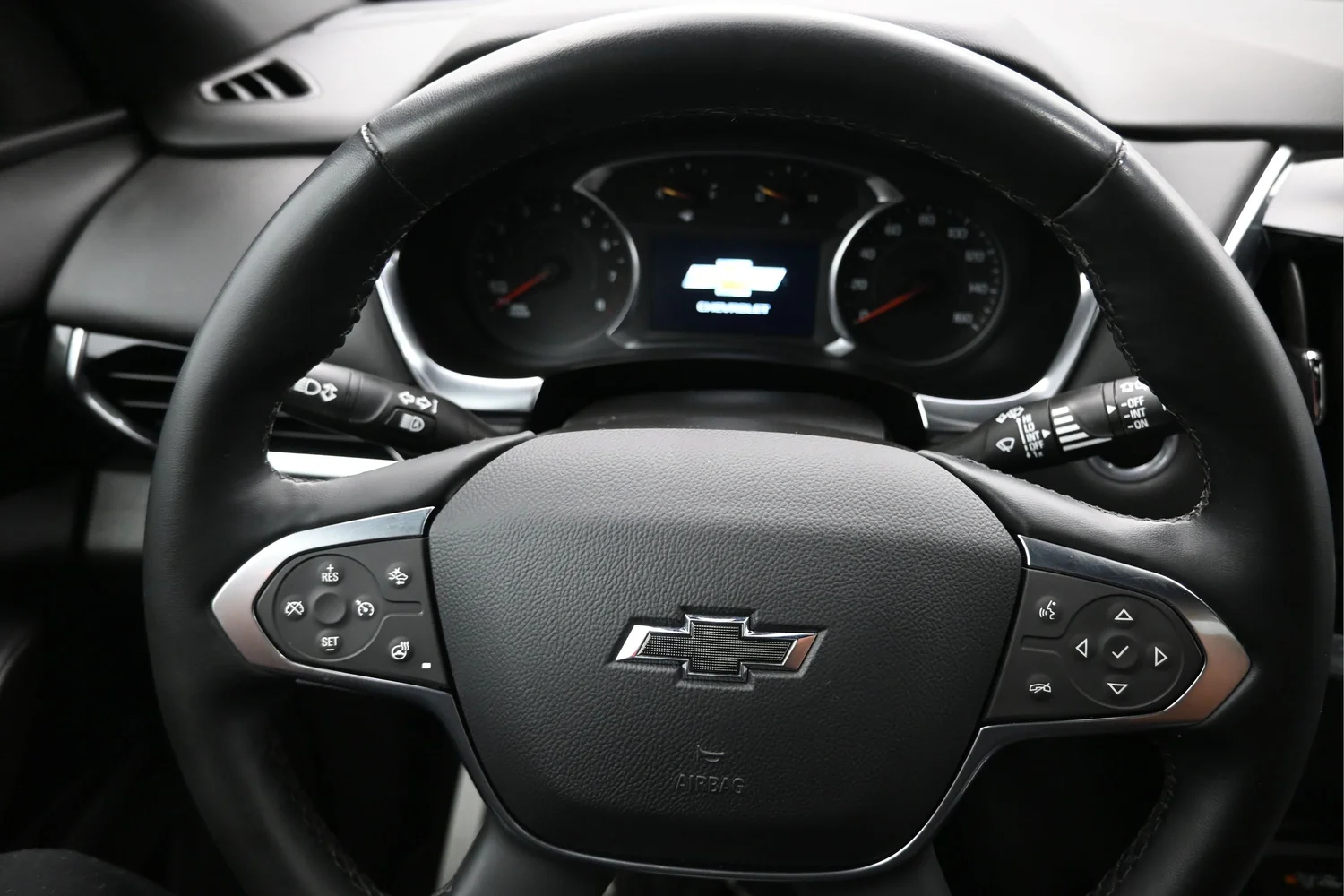 Used 2023 White Chevrolet RS image 15