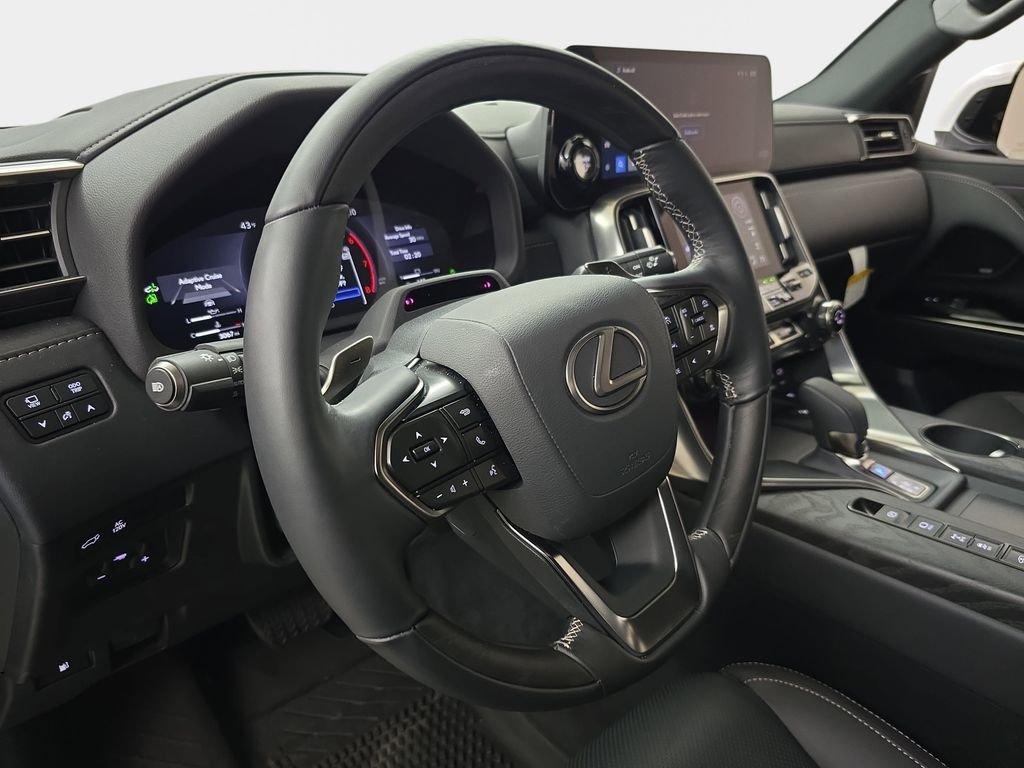 2025 Lexus LX 700h Luxury - Photo 16