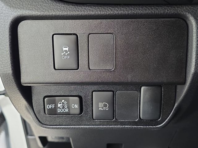 2023 Toyota Tacoma SR - Photo 21