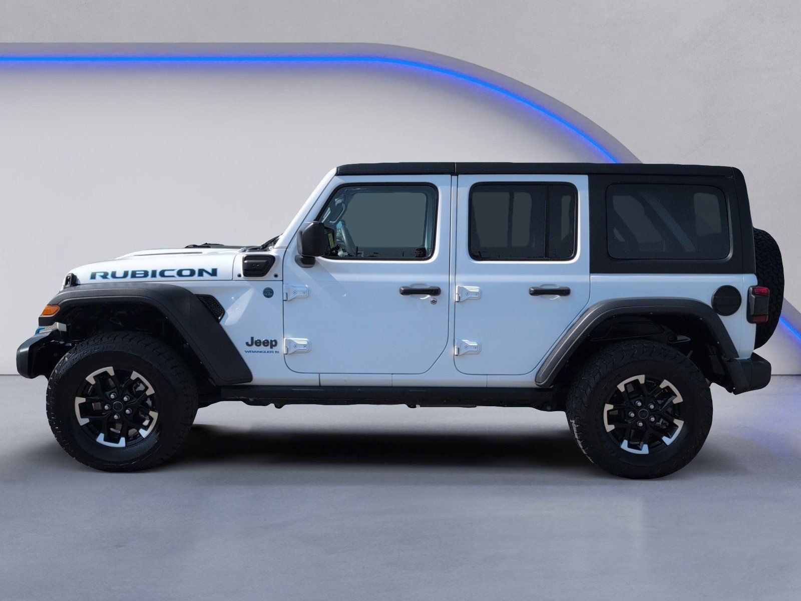 Used 2024 White Jeep Rubicon 4xe image 11