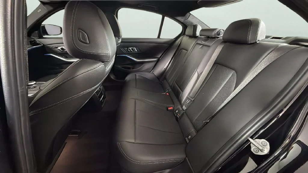 2024 BMW 3 Series 330e - Photo 24