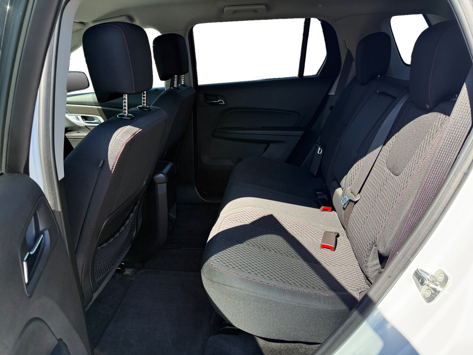 Used 2015 Summit White GMC SLE-1 image 16