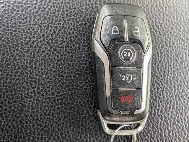 Used 2015 Bronze Fire Metallic Ford Lariat image 29