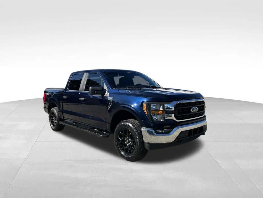 Used 2023 Blue Ford XLT image 8
