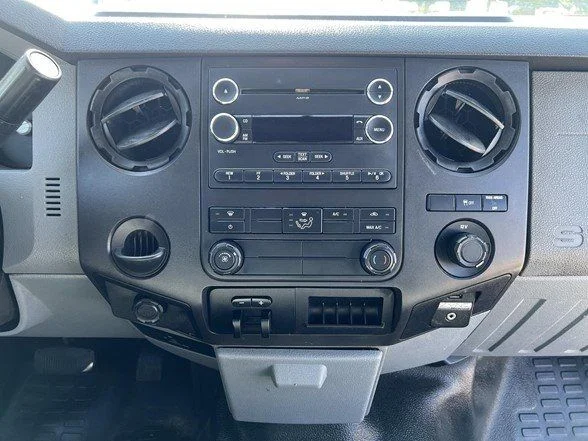 Used 2011 Red Ford XL image 21