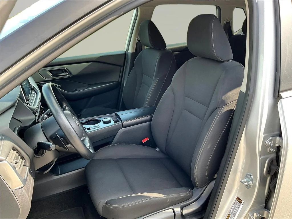 Used 2024 Silver Nissan S image 21