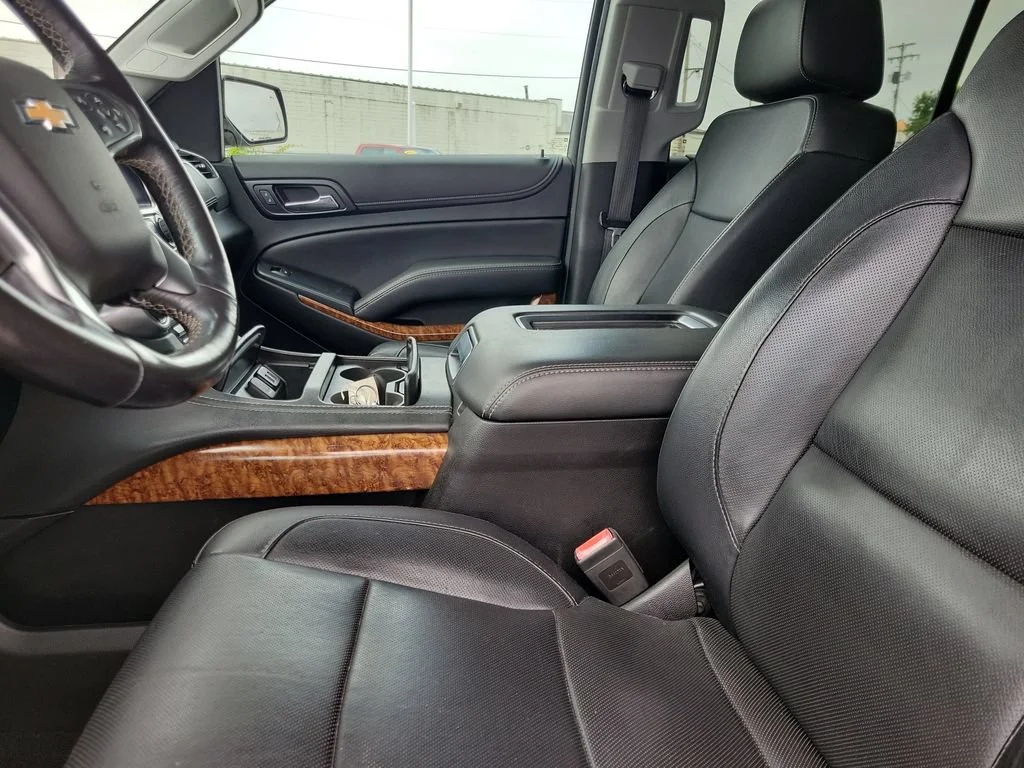 Used 2018 SILVER ICE METALLIC Chevrolet Premier image 21