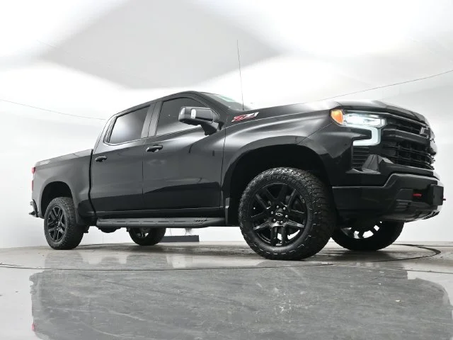 Used 2022 BLACK Chevrolet LT Trail Boss image 24