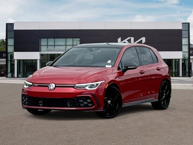 2024 Volkswagen Golf GTI 2.0T SE 4-door's photo