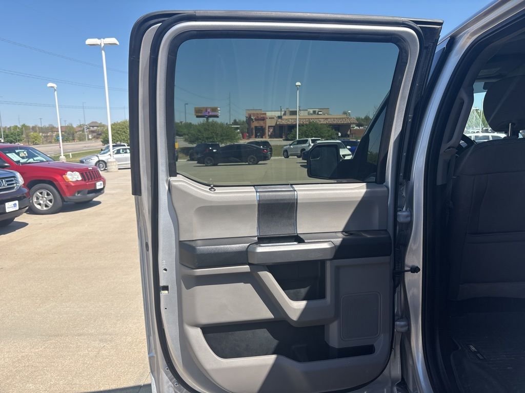Used 2018 Silver Ford XLT image 37