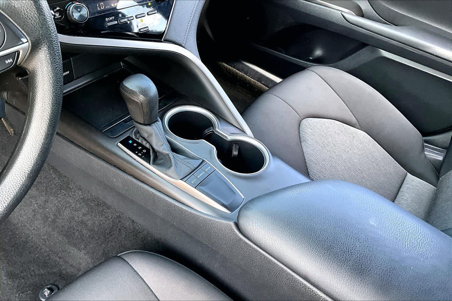 Used 2022 Ice Edge Toyota LE image 15