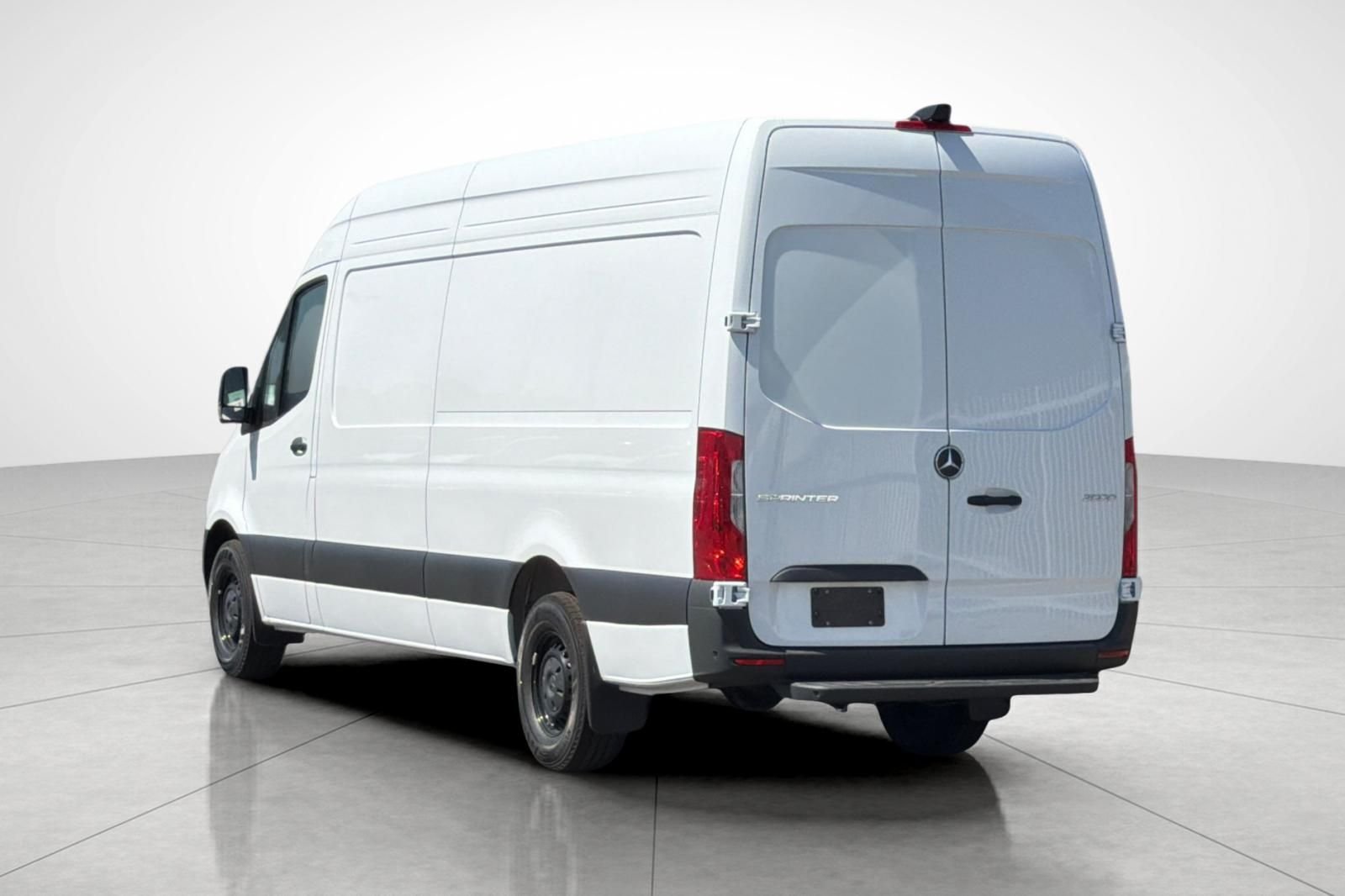 New 2026 Arctic White Mercedes-Benz Cargo 170 WB image 10