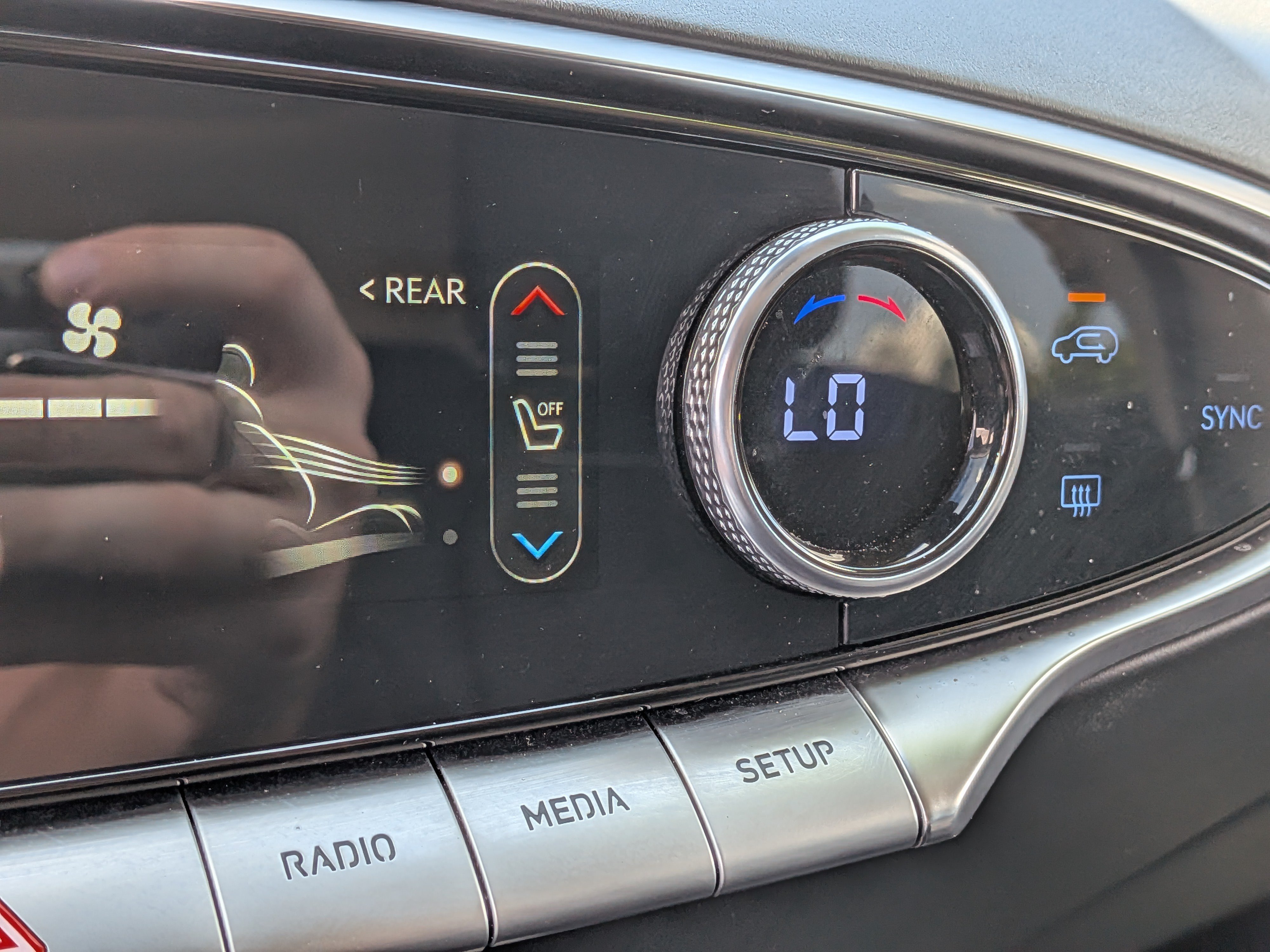 2022 GENESIS GV70 Standard - Photo 33