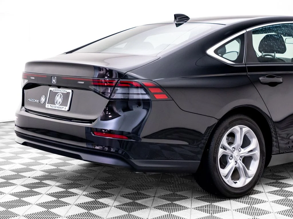 Certified Used 2023  Honda LX image 34