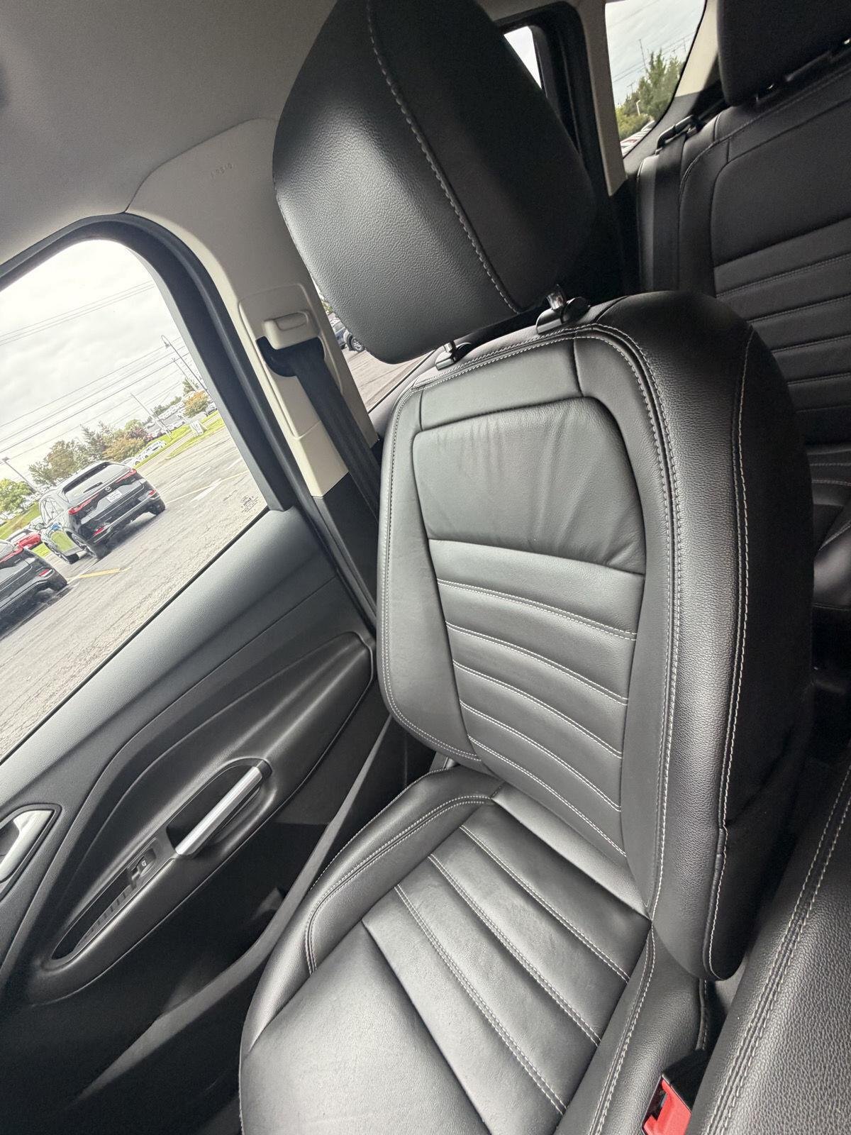 Used 2017 White Gold Ford Titanium image 21
