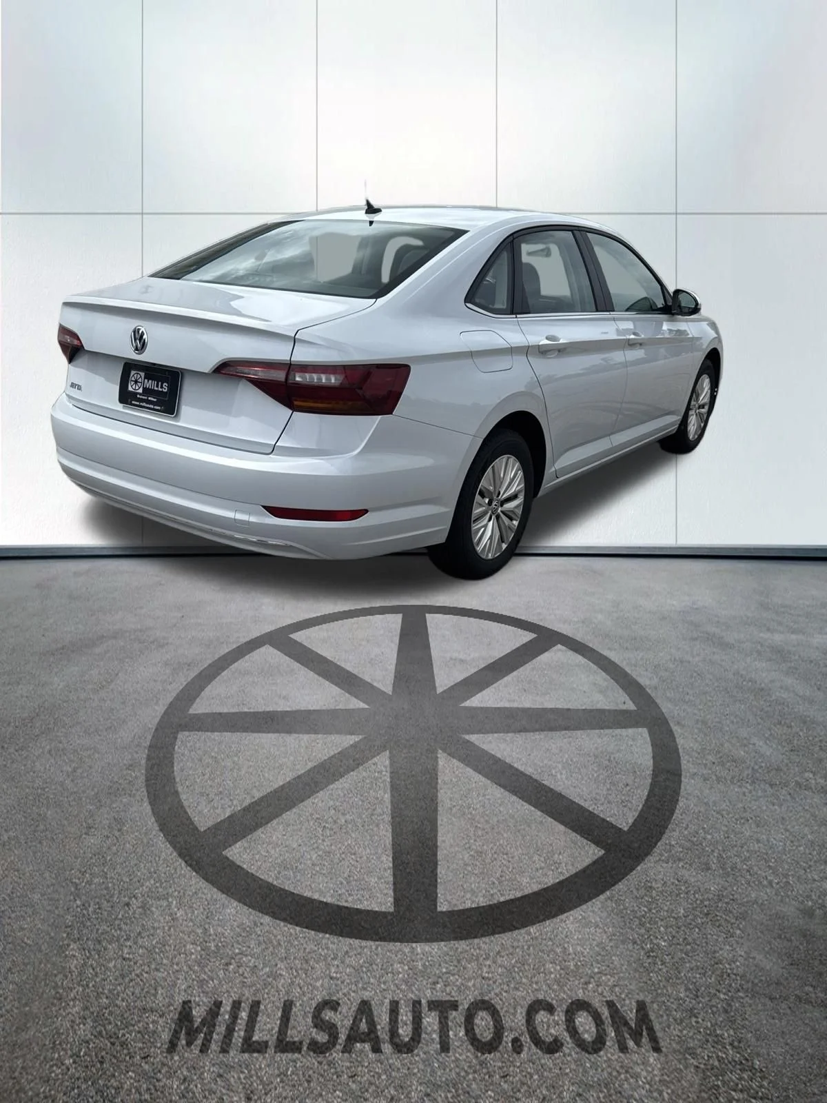 Used 2019 Silver Volkswagen  image 4