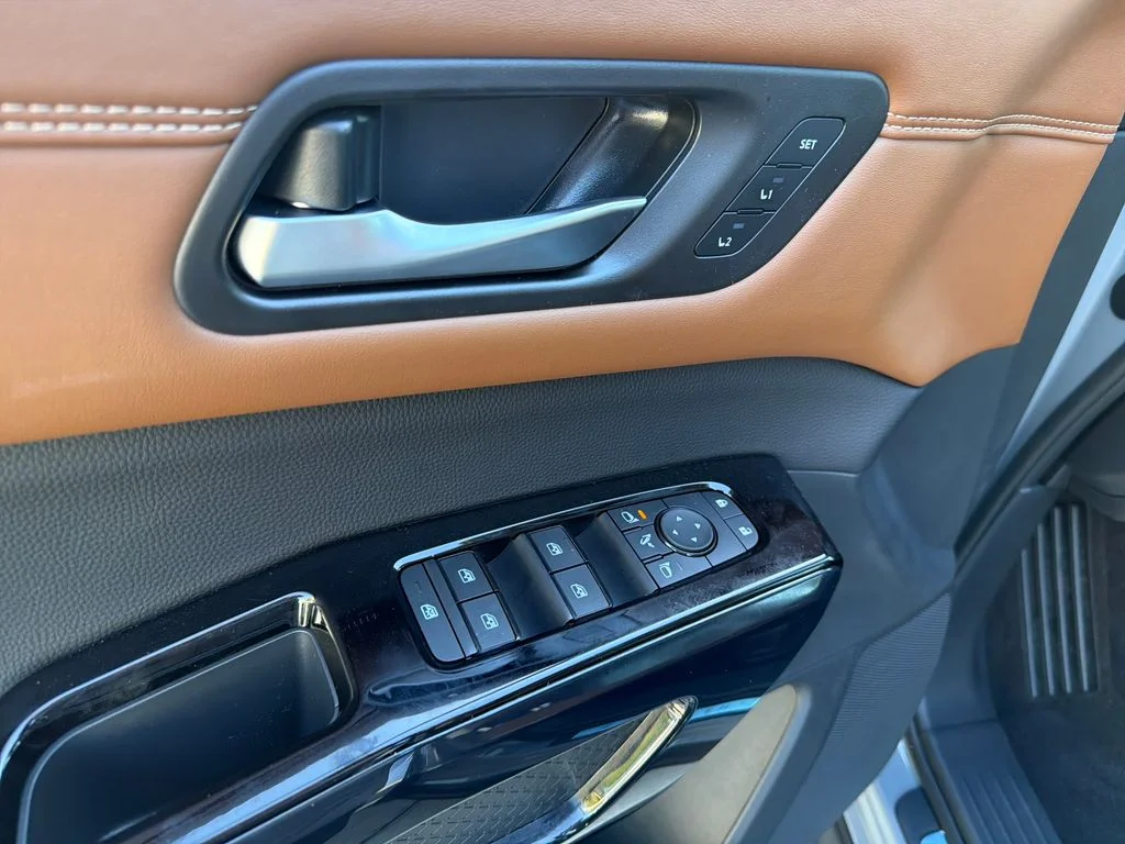 New 2026 Boulder Gray Pearl Nissan Platinum image 19