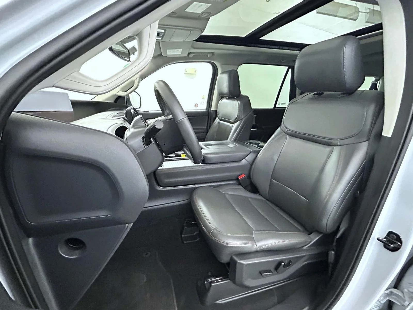 Used 2025 Silver Ford Active image 10