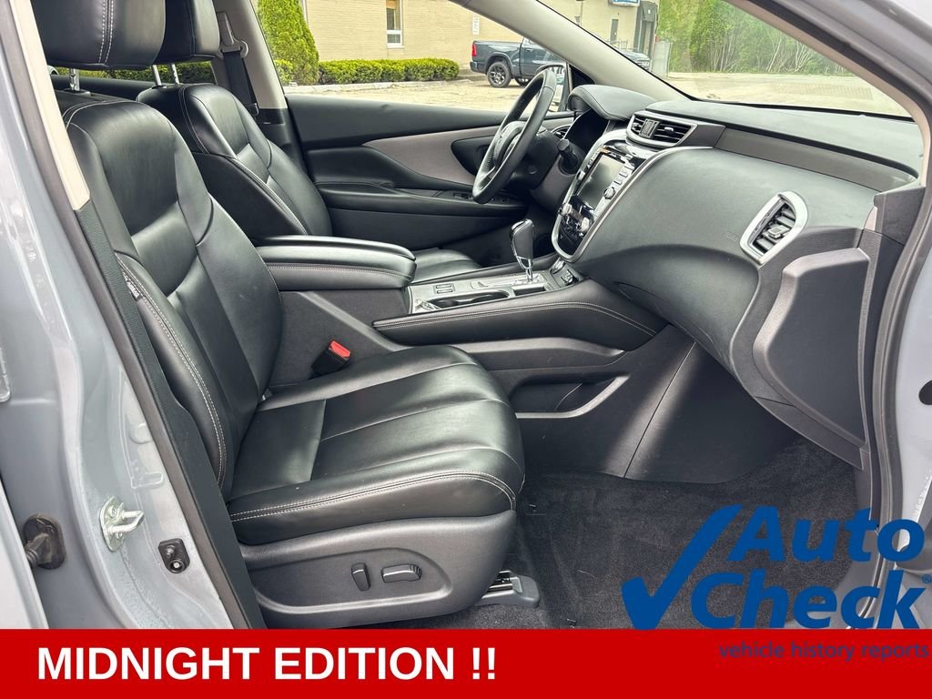 Used 2024 Gray Nissan SV image 16